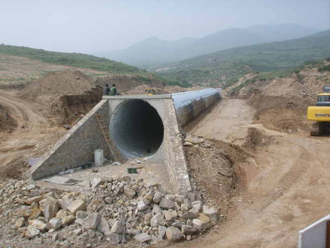 庄天公路L  J合同，直径4米，涵长76米
